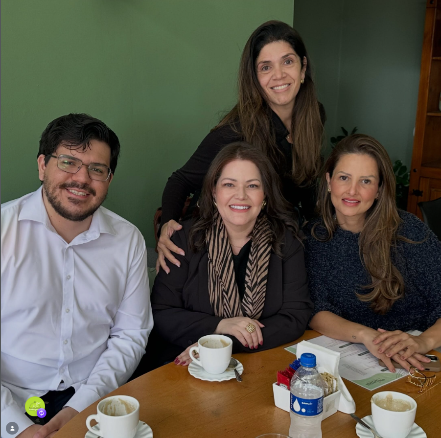 Rodrigo Almeida com Daiane Machado e equipe